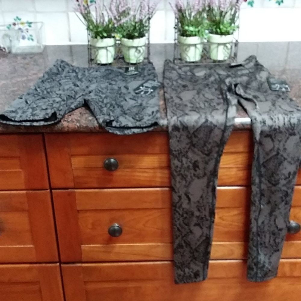 Inc. Exercise Duo...NWT.... Extra Small
